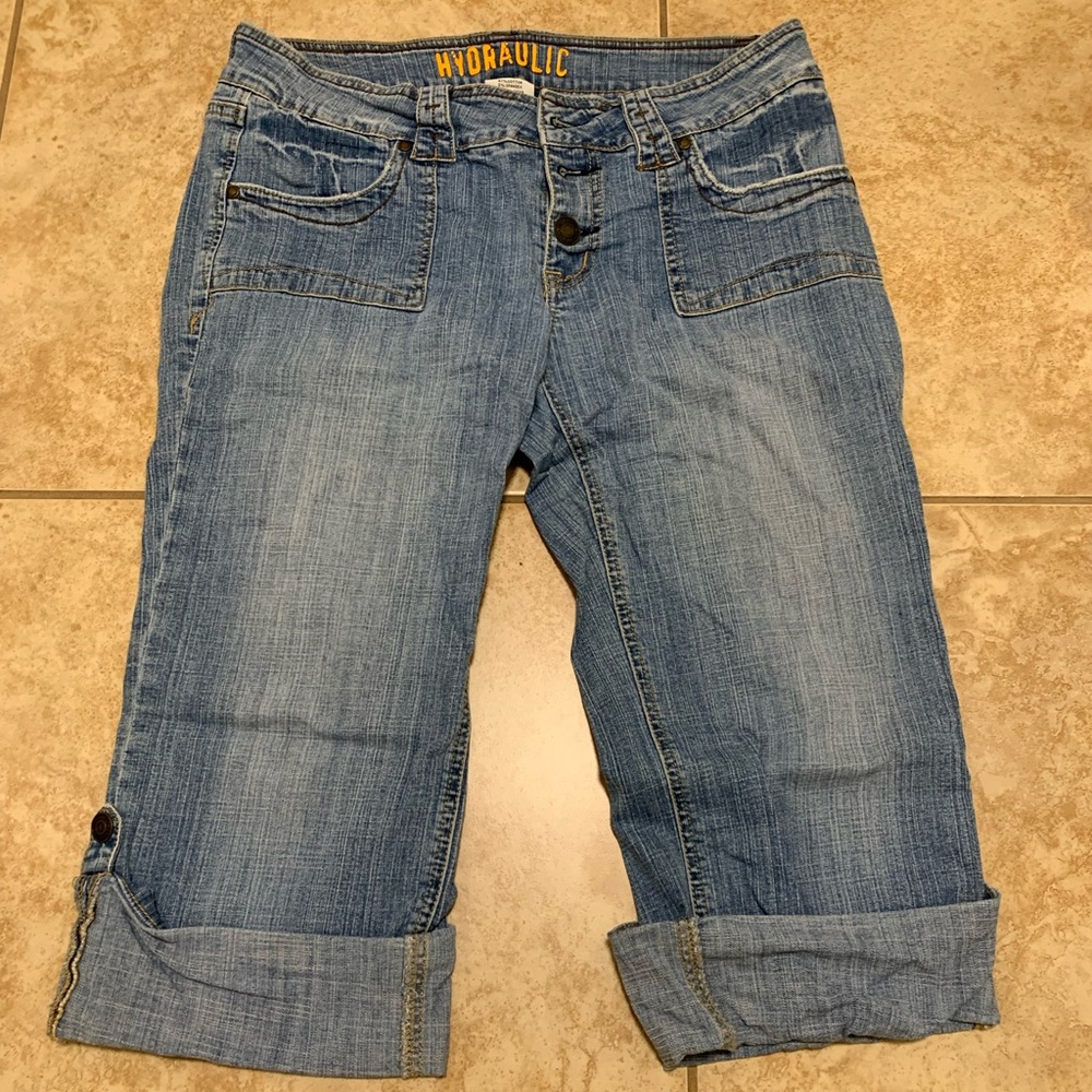 Hydraulic Women's Cropped Blue Jeans